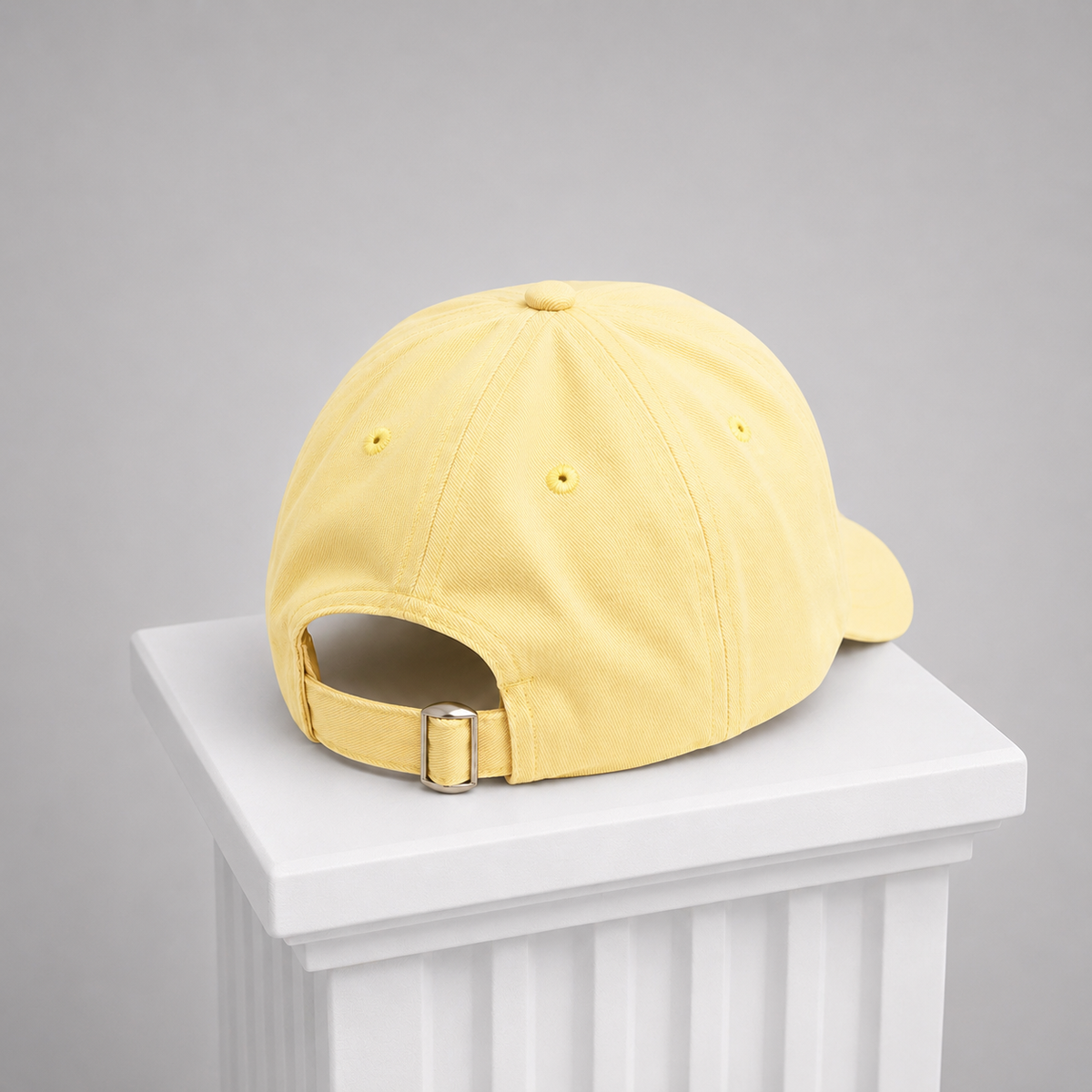 Gorra Amarilla. Cangrejo Bordado