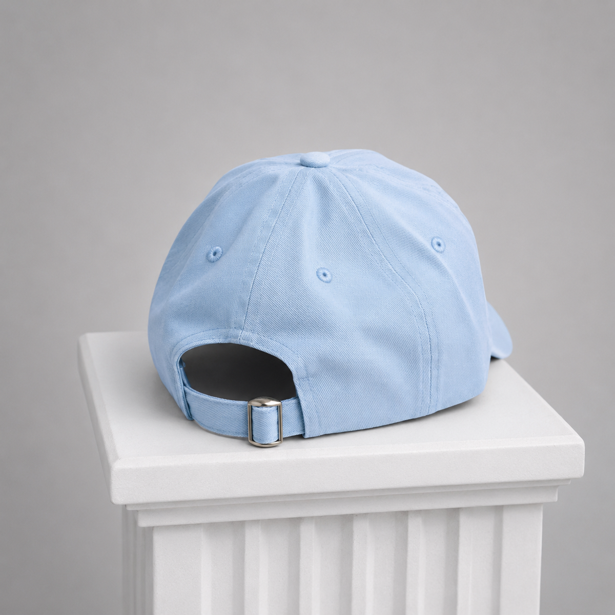 Gorra Azul. Corazón Bordado