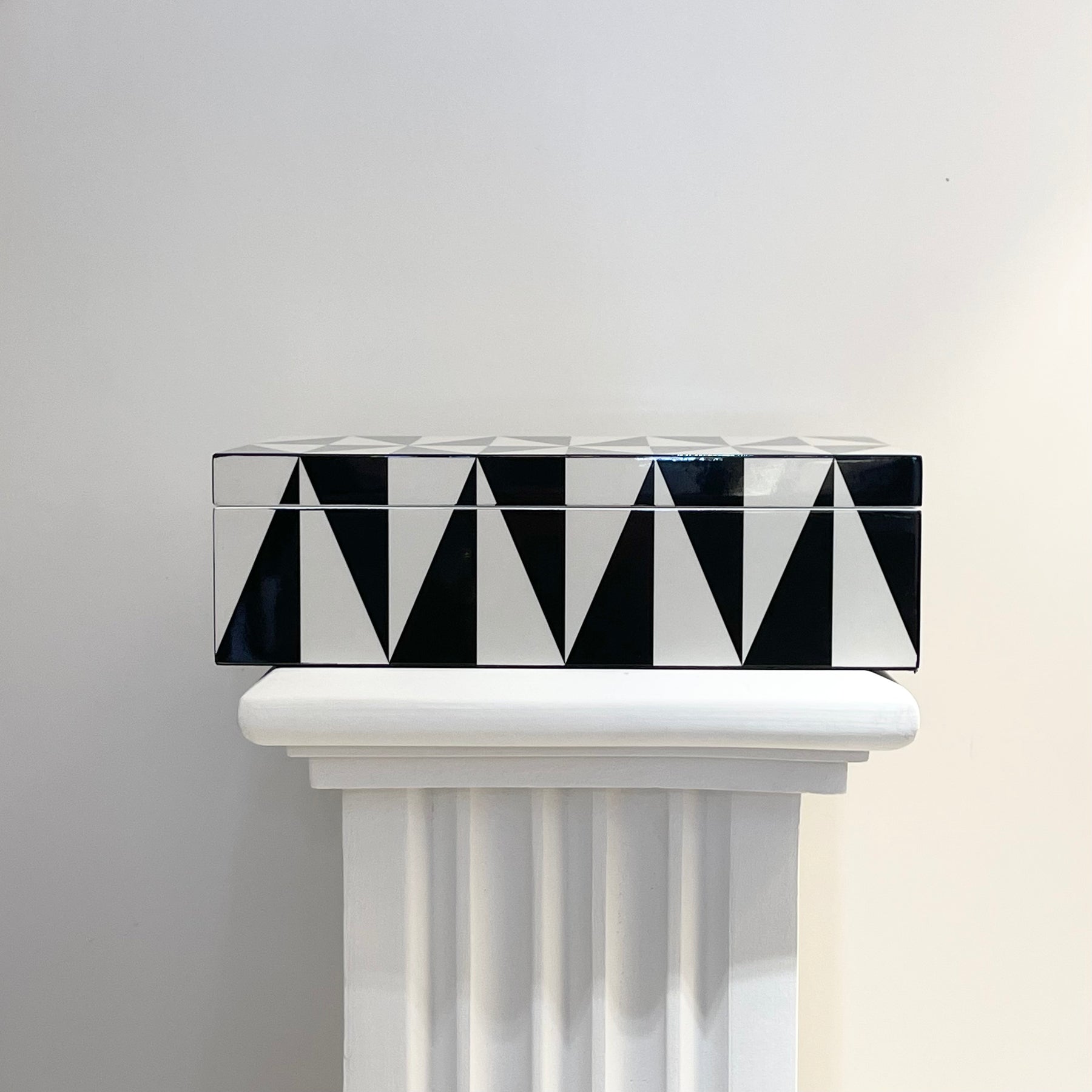 Caja Op Art Mediana. Jonathan Adler