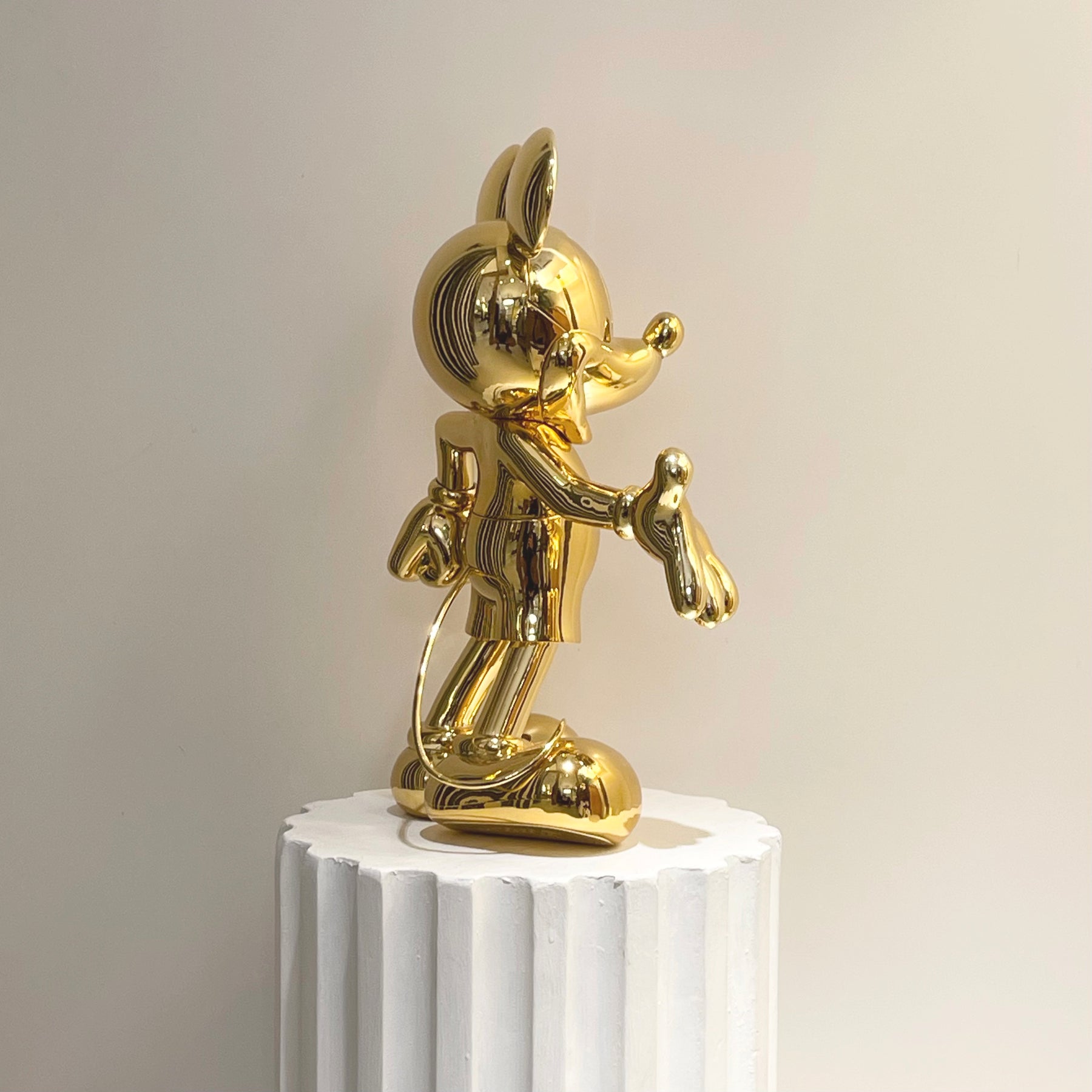 Mickey Welcome Gold. 30 cm
