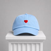 Gorra Azul. Corazón Bordado