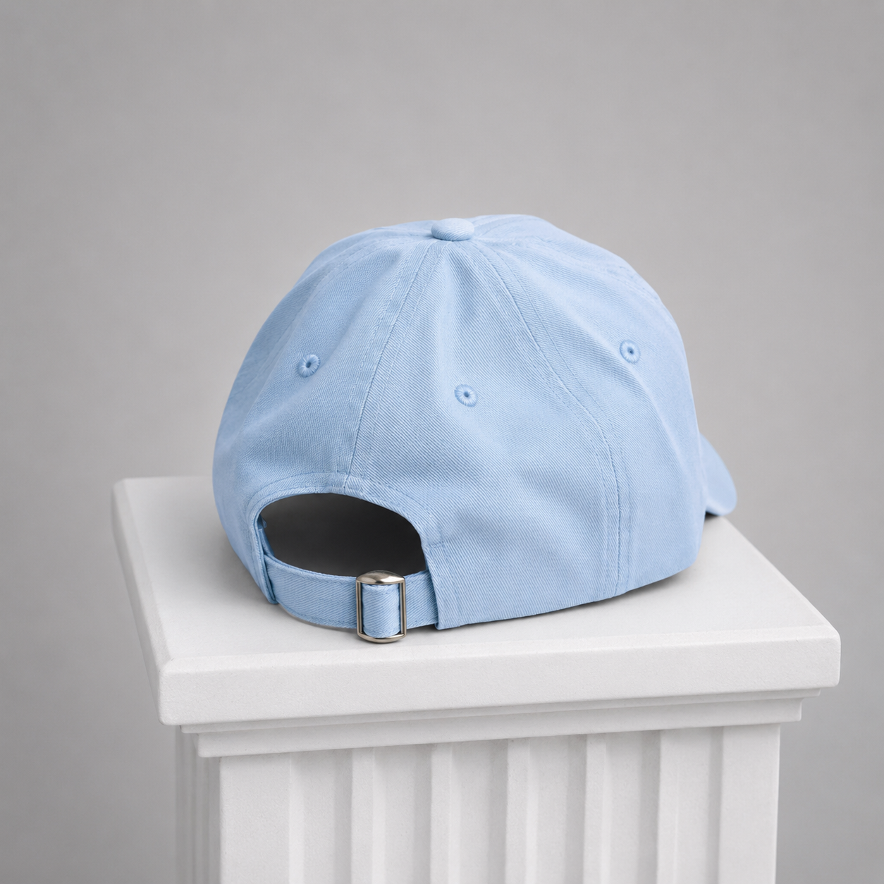 Gorra Azul. Corazón Bordado