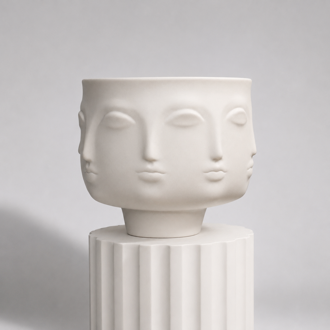 Dora Maar Vase Large. Jonathan Adler