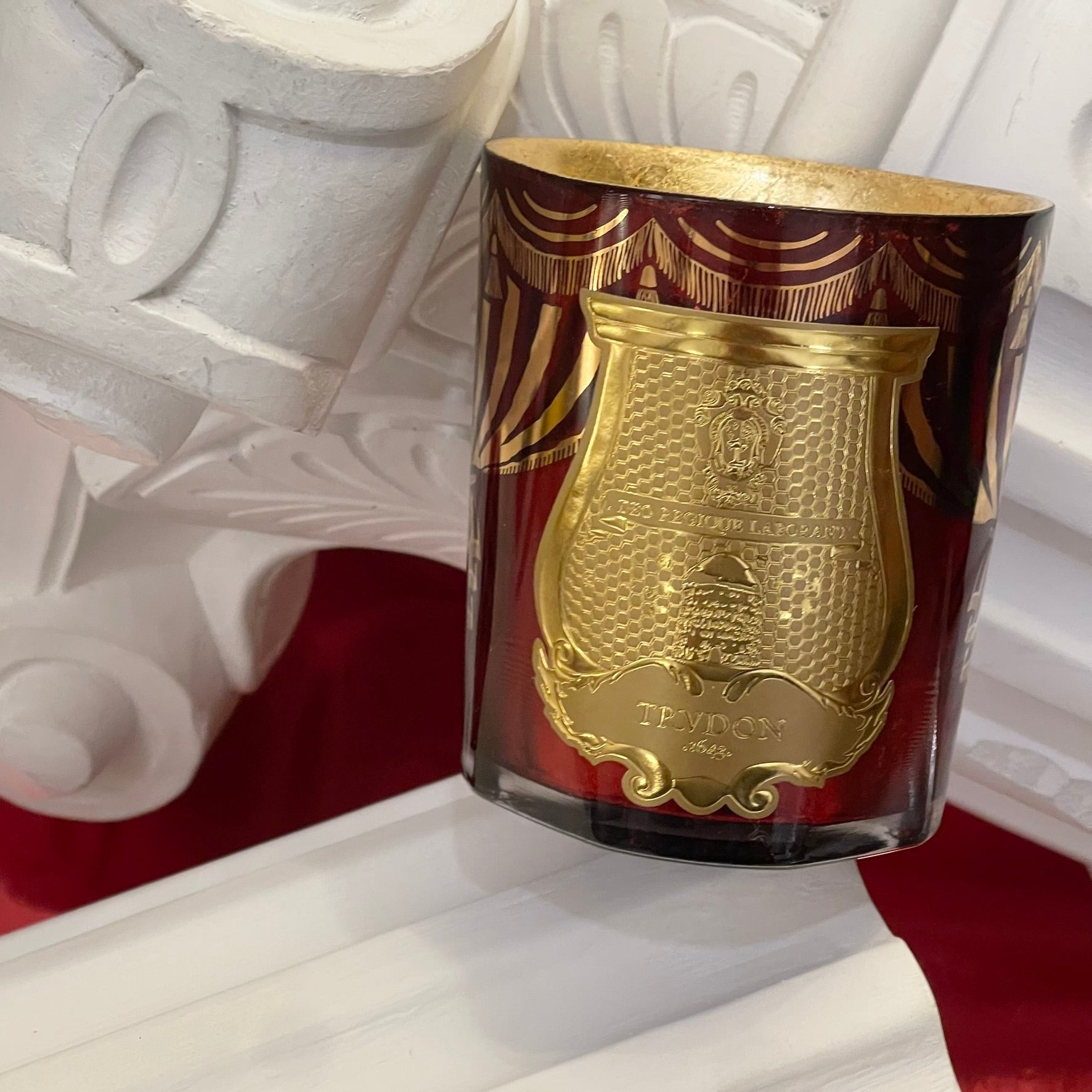 Vela Trudon. Gloria. Holiday Collection