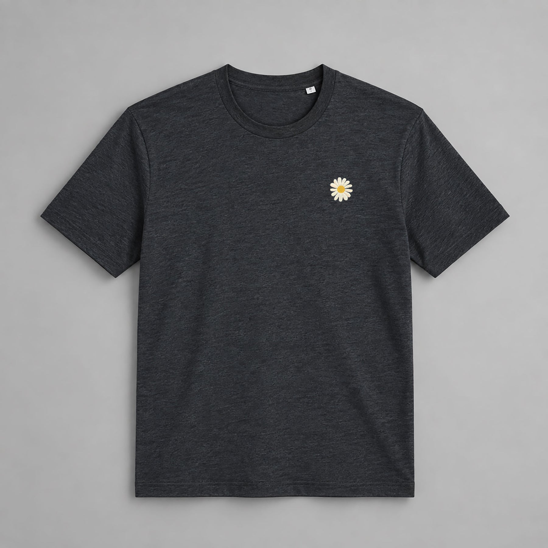 Camiseta Gris Oscuro. The Daisy