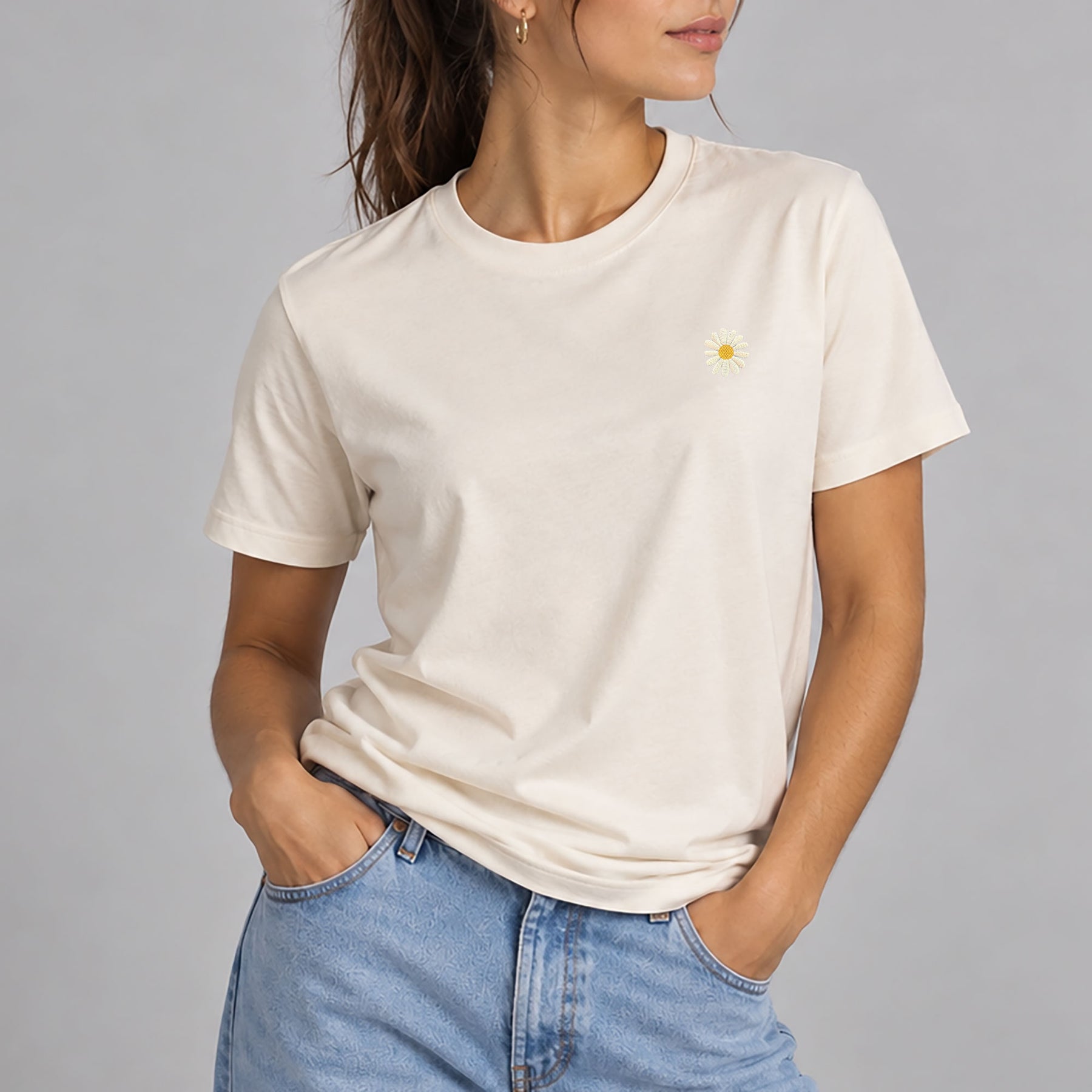Camiseta Cruda. The Daisy