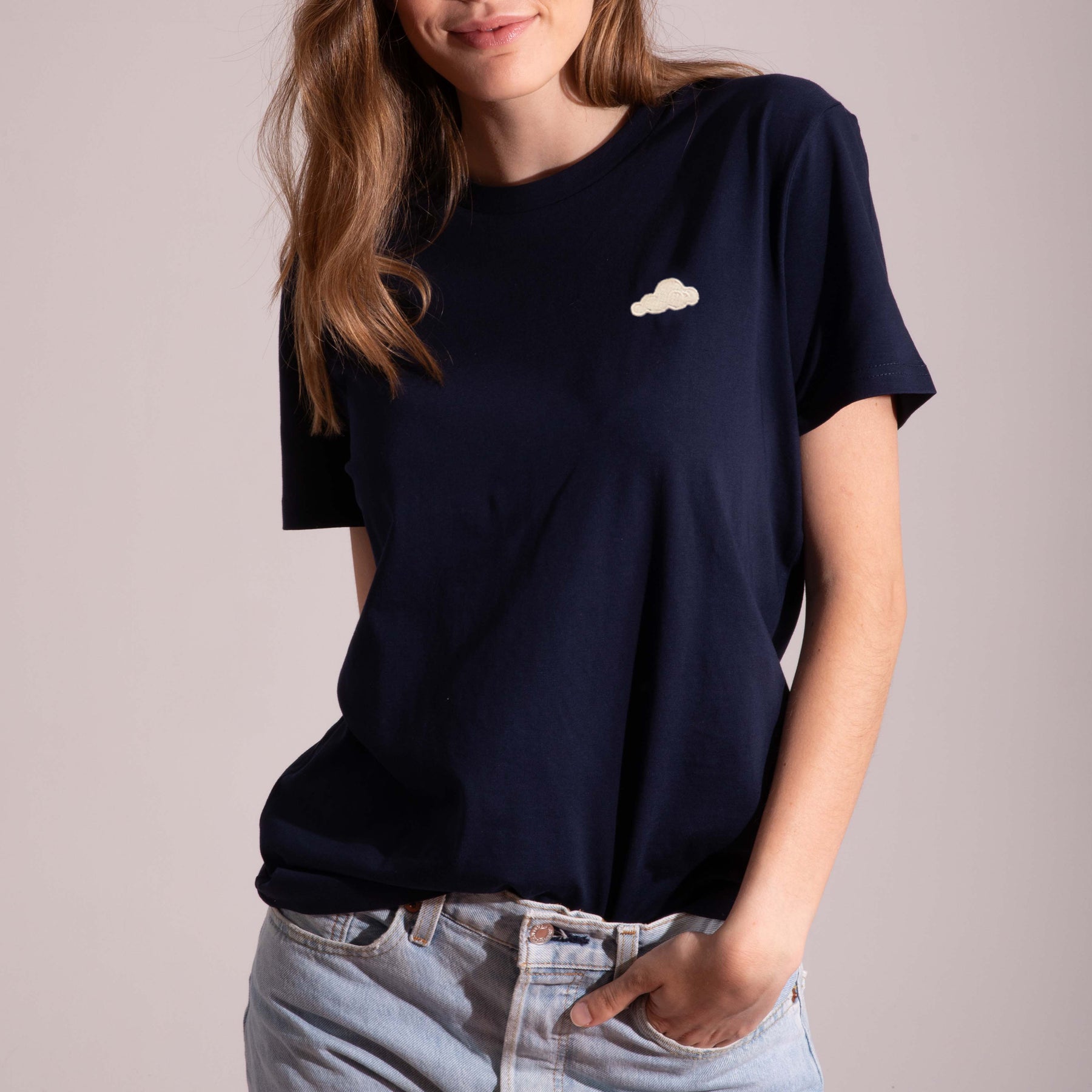 Camiseta Navy Nube Bordada