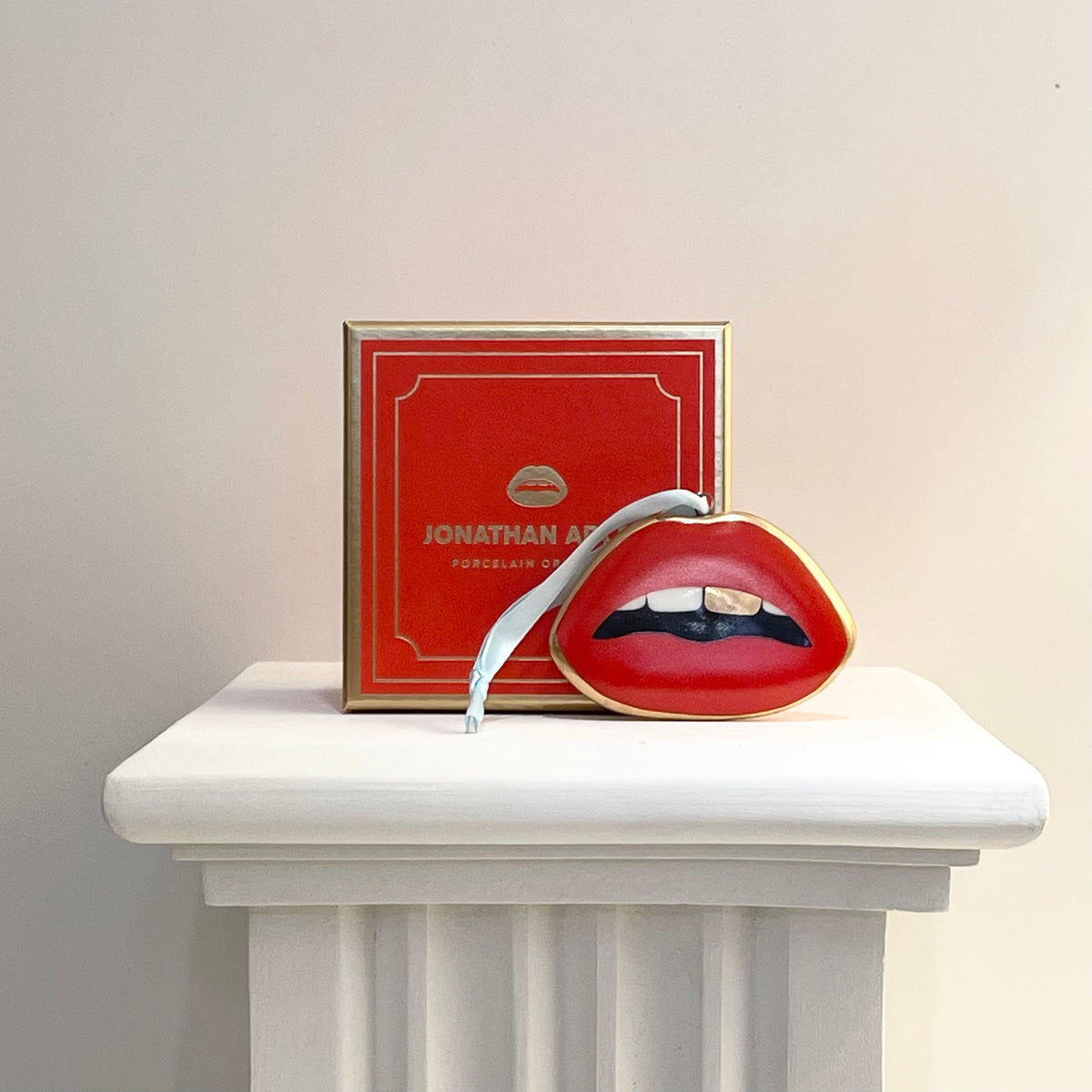 Lips Ornament. Jonathan Adler
