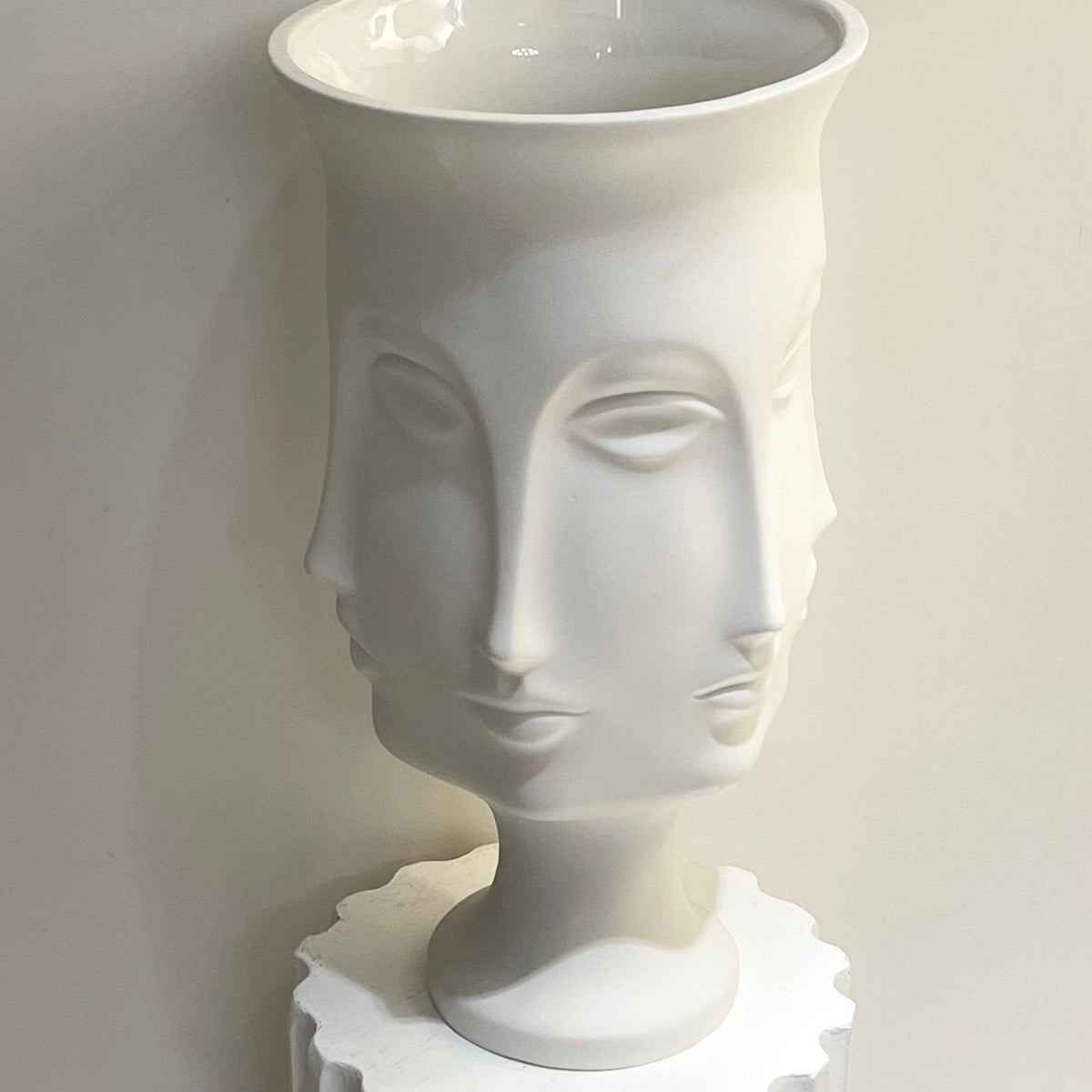 Dora Maar Urn Large. Jonathan Adler