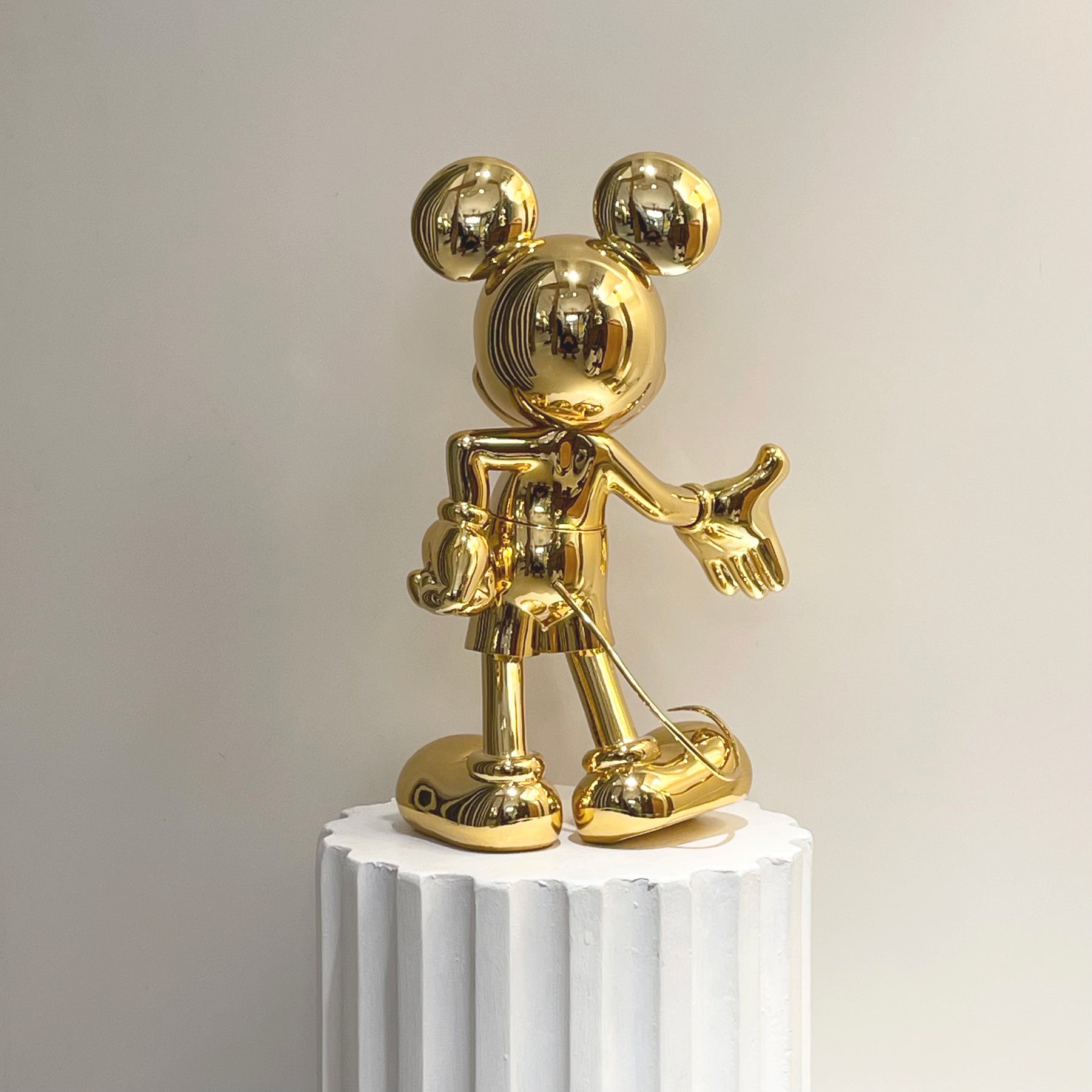 Mickey Welcome Oro. 30 cm