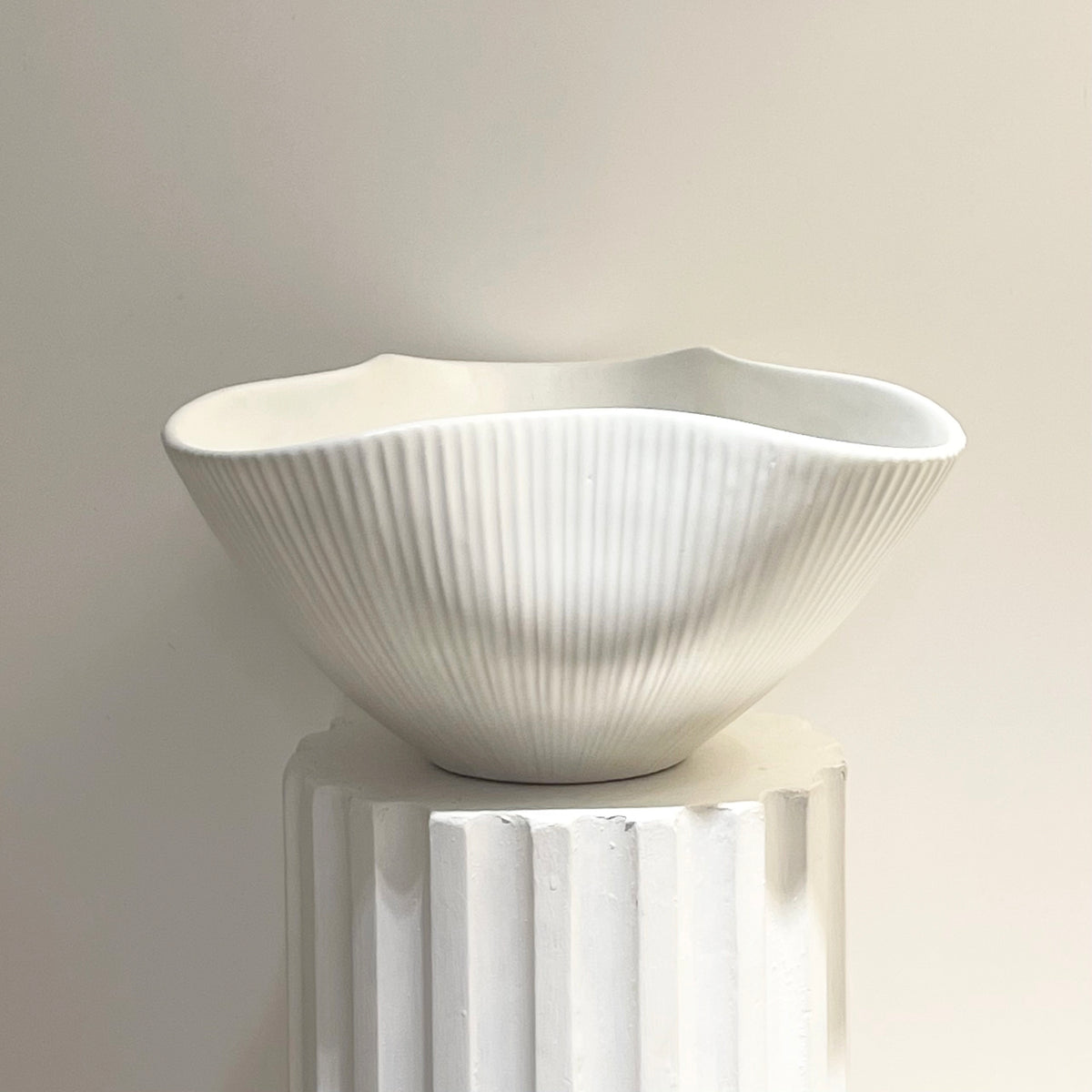 Bowl Relieve Grande. Jonathan Adler