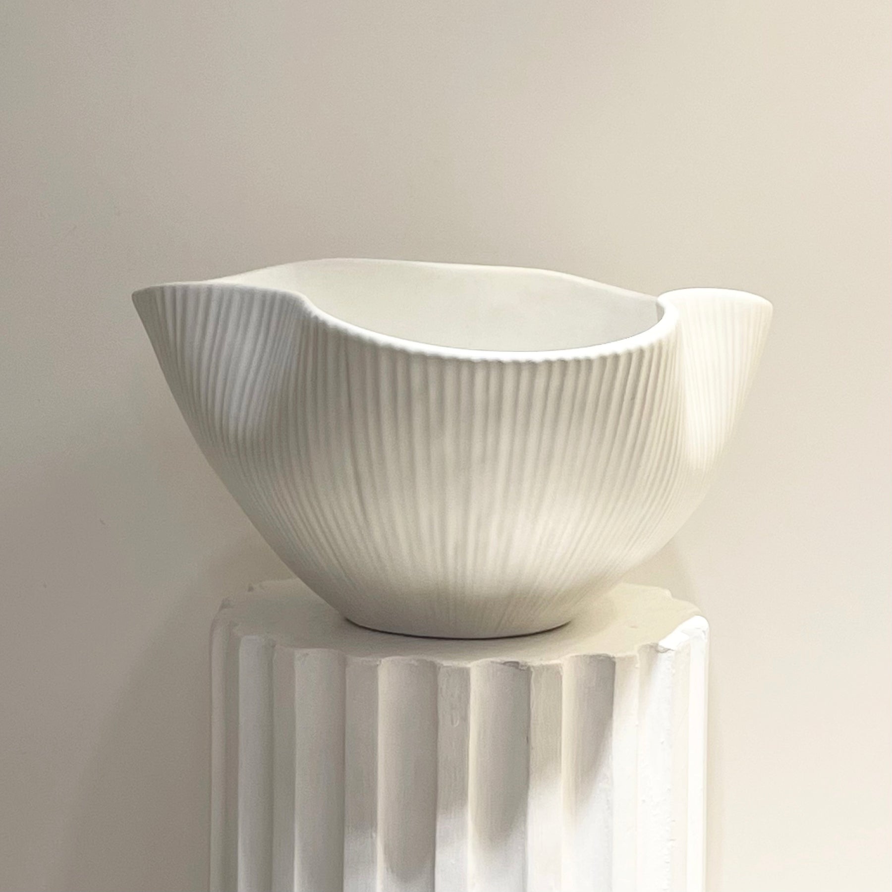 Bowl Relieve Grande. Jonathan Adler