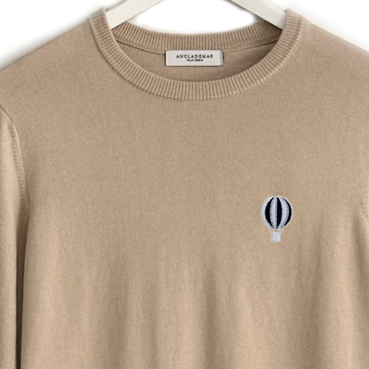 Camel Cotton Wool Sweater. Globe